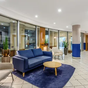4* Hotel Millennium Court, - Marriott Executive