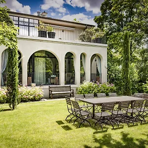  Hotel Bagatelle Gardenhouse
